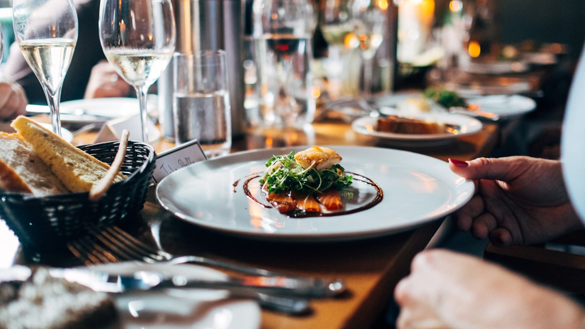 Restaurant dining experience